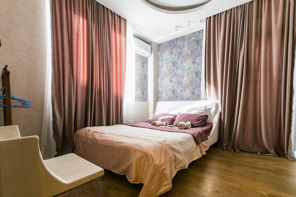 Sweet Home 3 At Freedom Square Tiflis Exterior foto